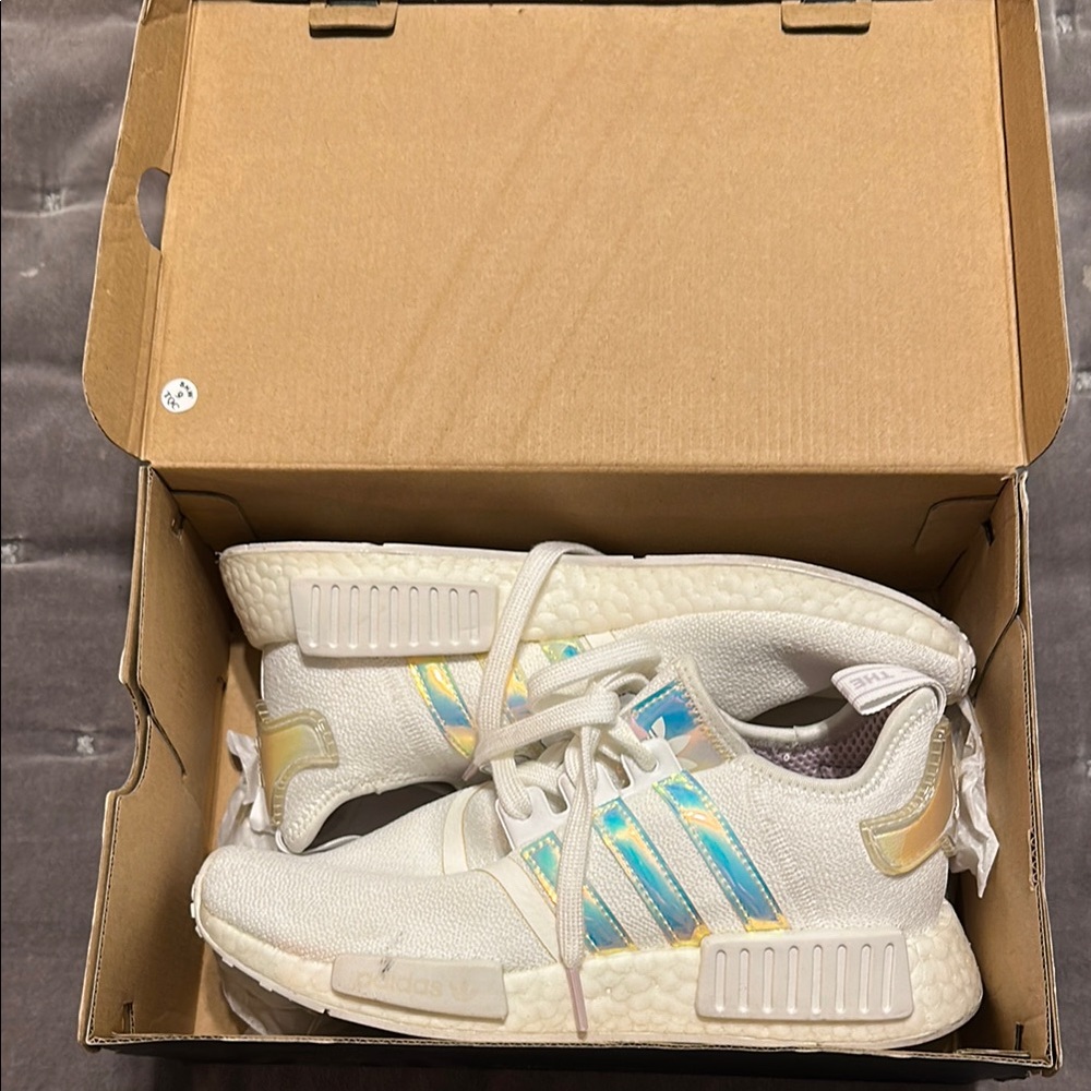 Adidas Sneakers